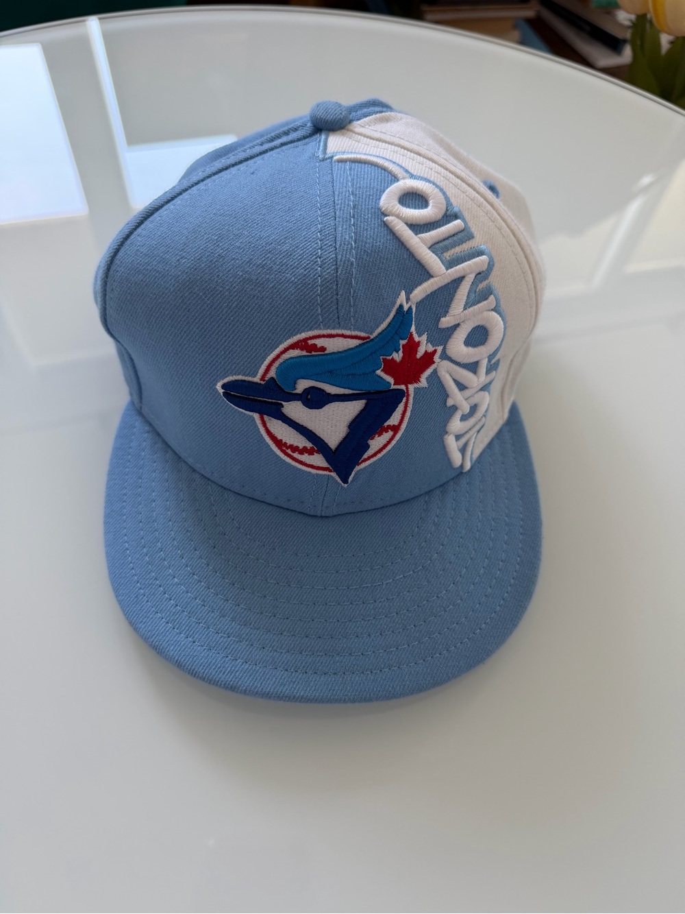 New Era Two-Tone Light Blue & White Blue Jays Toronto Cap 7 1/2